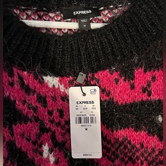 Fuzzy Knit Printed Crew Neck Sweater - Picture 7 of 7